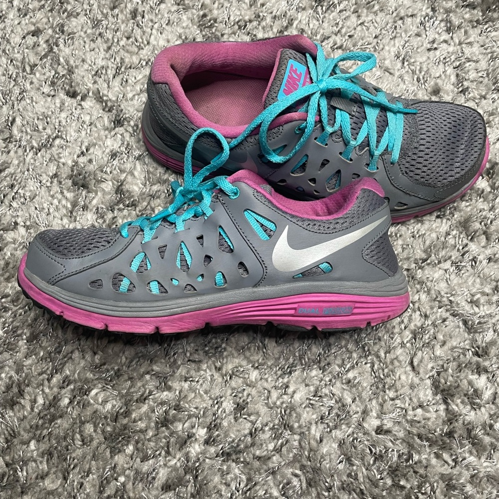 Nike Dual Fusion Run 2 Grey/Blue/Pink Ladies Running Shoes. Womens Size 8.5